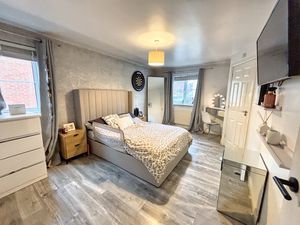 Photo 8- click for photo gallery